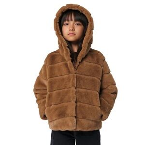 Apparis faux fur coat size 4